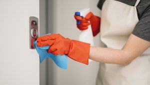 Vệ sinh thang máy - một số điều cần quan tâm 