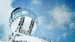 Thang máy đâu chỉ là thang máy