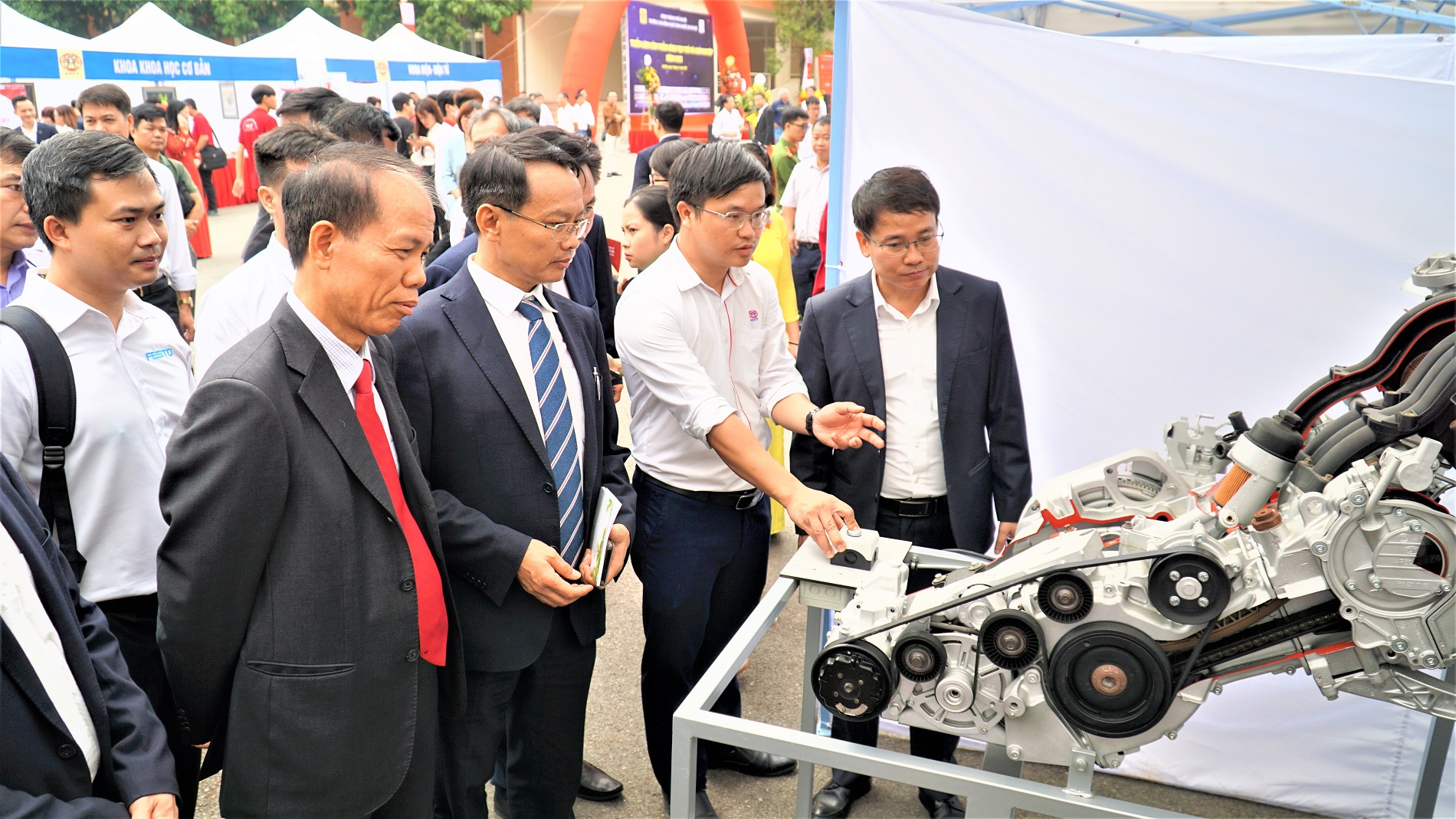 Nâng cánh ước mơ, nâng tầm tương lai