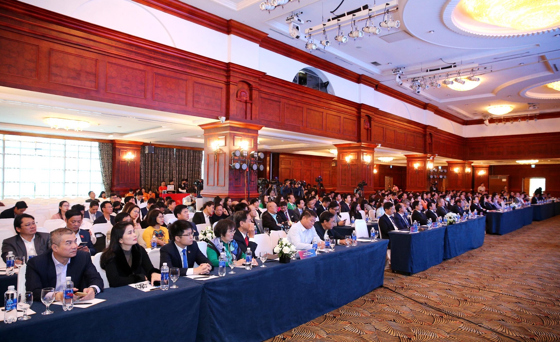 Chấn hưng văn hoá để biến đối đầu sang cùng phát triển3