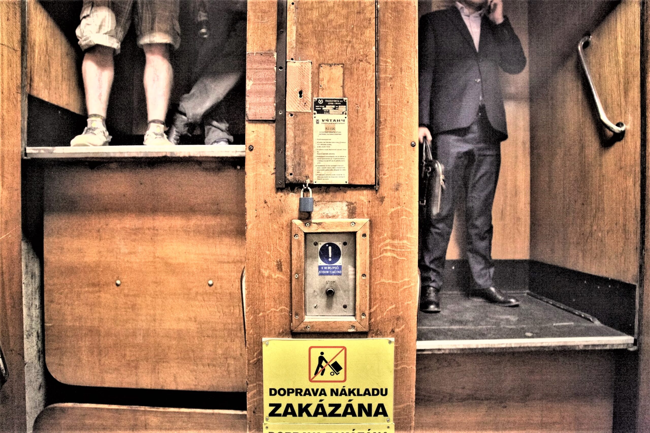 Thang máy Paternoster, độc đáo hay cái bẫy "tử thần”1