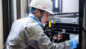 Chúng tôi cần có một ngày của nghề thang máy