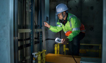 [BÀI DỰ THI] Trên đời buồn nhất trực đêm