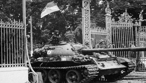 Buổi trưa 30/4/1975 tại Dinh Độc Lập