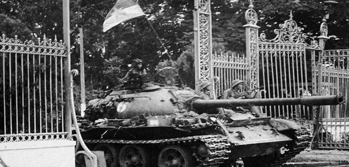 Buổi trưa 30/4/1975 tại Dinh Độc Lập