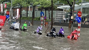 Storm No. 5 Kajiki, Hanoi experiences widespread flooding