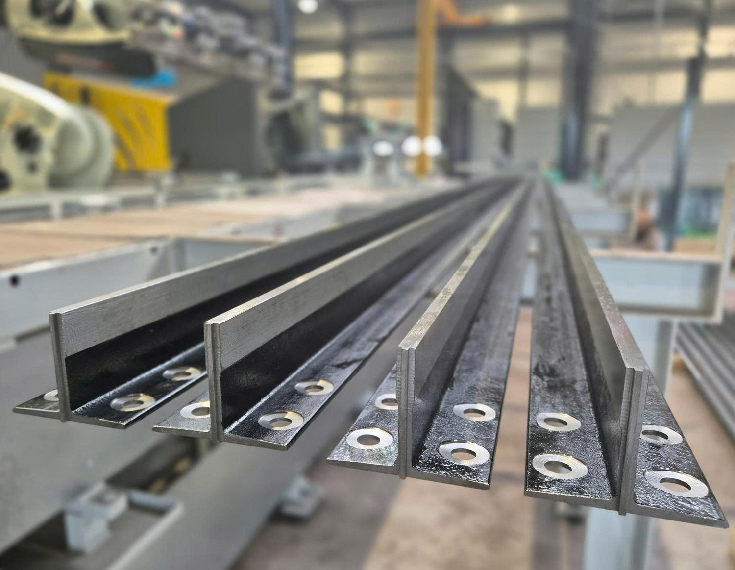 Ấn Độ đề xuất áp thuế chống bán phá giá đối với phụ tùng thang máy Trung Quốc