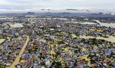 Mưa lũ đi qua, tình người ở lại