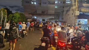 Ho Chi Minh City: Apartment Building Fire, Three People Trapped in Elevator