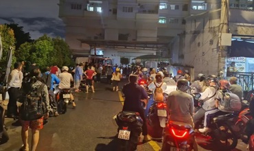 Ho Chi Minh City: Apartment Building Fire, Three People Trapped in Elevator Ho Chi Minh City: Apartment Building Fire, Three People Trapped in Elevator
