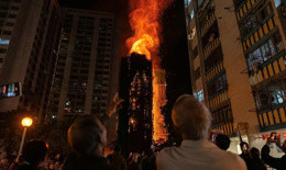 Cháy chung cư Hong Kong: Những thách thức trong sơ tán nhà cao tầng