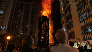 Cháy chung cư Hong Kong: Những thách thức trong sơ tán nhà cao tầng Cháy chung cư Hong Kong: Những thách thức trong sơ tán nhà cao tầng