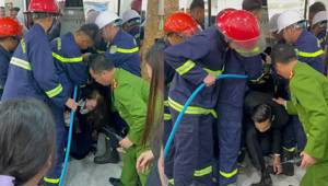 Bắc Ninh: Giải cứu 21 người mắc kẹt trong thang máy