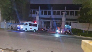 TP HCM: Rơi sàn cabin thang máy trong lúc thi công, hai người thương vong