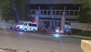 TP HCM: Rơi sàn cabin thang máy trong lúc thi công, hai người thương vong