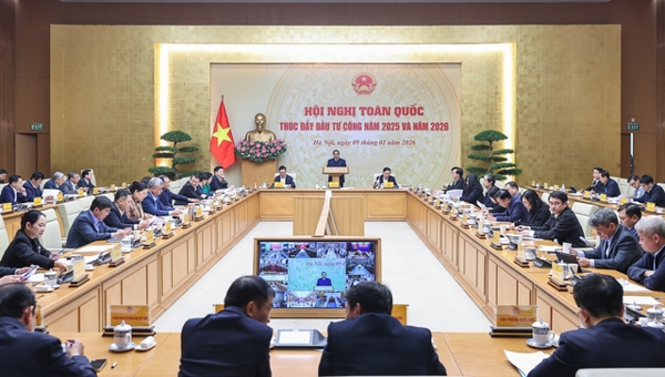 Thủ tướng: Đẩy mạnh giải ngân gần 1 triệu tỷ đồng vốn đầu tư công ngay từ đầu năm 2026 Thủ tướng: Đẩy mạnh giải ngân gần 1 triệu tỷ đồng vốn đầu tư công ngay từ đầu năm 2026