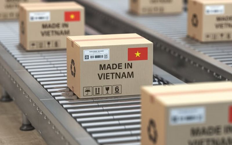 Nghị định 384/2026/NĐ-CP áp dụng cho hàng hóa sản xuất và lưu thông trong nước, không thay thế các quy tắc xuất xứ và C/O riêng áp dụng cho hàng xuất khẩu theo từng thị trường hoặc hiệp định thương mại.