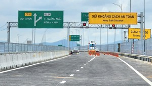 Đưa 5 tuyến cao tốc khai thác trước Tết Nguyên đán 2026