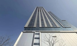 Waiting 20 minutes for the elevator every day, residents sell apartments at a loss