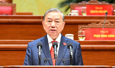 Vững bước dưới cờ Đảng