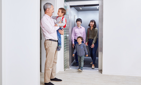 Thang máy mùa đoàn viên Thang máy mùa đoàn viên