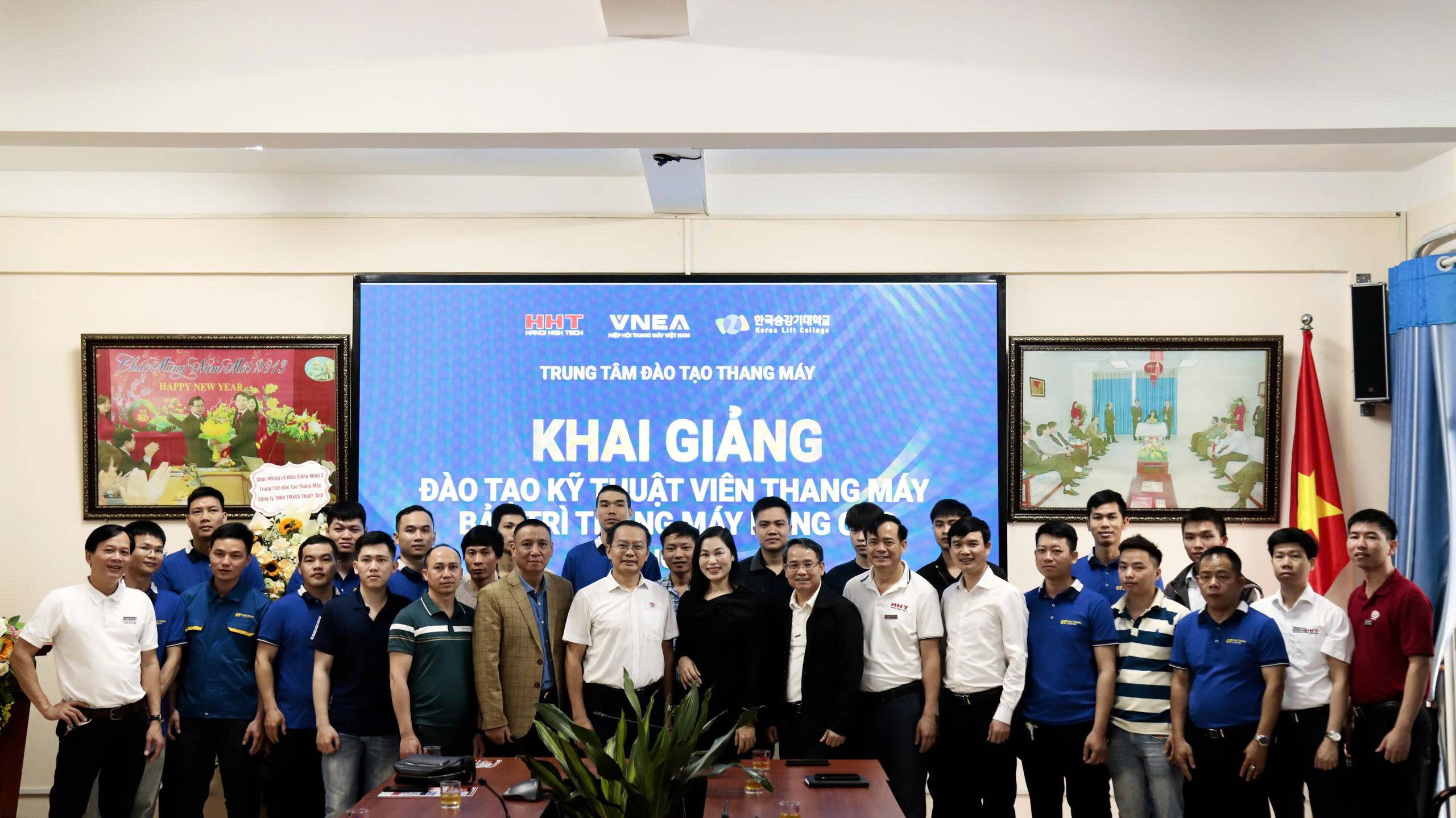 Khai giảng lớp đào tạo bảo trì thang máy nâng cao - Khoá 03, Trung tâm Đào tạo Thang máy (thuộc Viện Kỹ thuật Ứng dụng Thang máy)