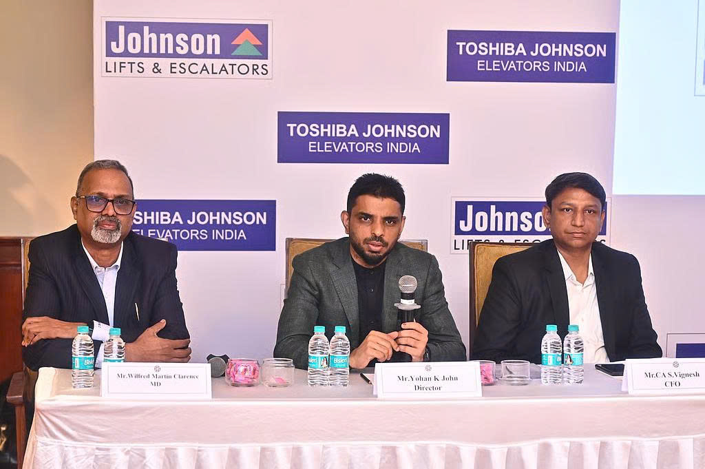 Ban lãnh đạo Công ty TNHH Thang máy Toshiba Johnson tại cuộc họp báo ở Chennai (Ấn Độ) ngày 27/4/2026.