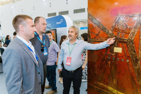 The first elevator in Vietnam featuring lacquer art design The first elevator in Vietnam featuring lacquer art design