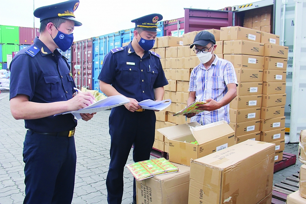 Thủ tướng Chính phủ yêu cầu tăng cường kiểm tra hàng hóa qua biên giới, chủ động tạm dừng làm thủ tục đối với hàng hóa có dấu hiệu giả mạo sở hữu trí tuệ