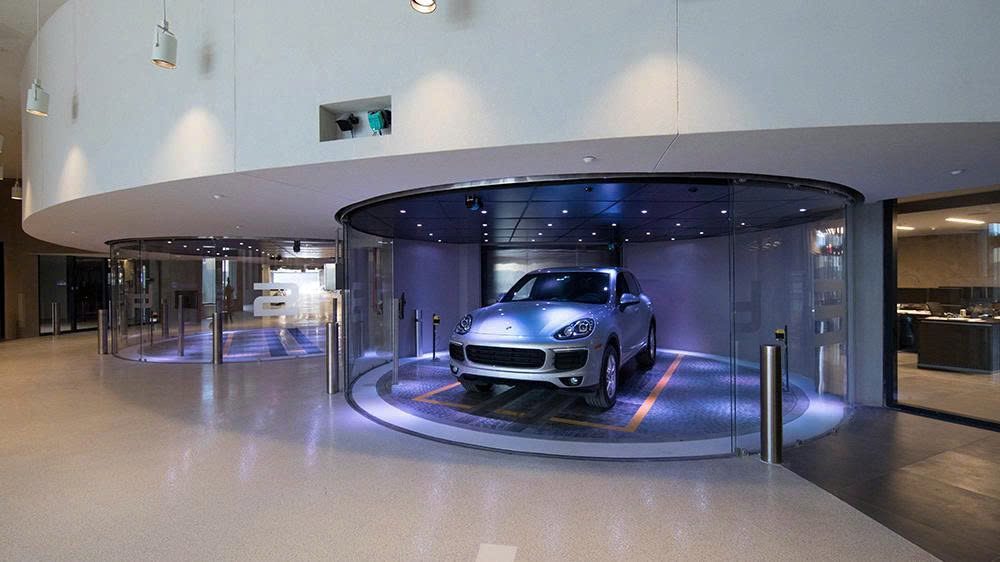 porsche-bentley-bugatti-va-duong-dua-moi-trong-the-gioi-xa-xi-22639152988730036611