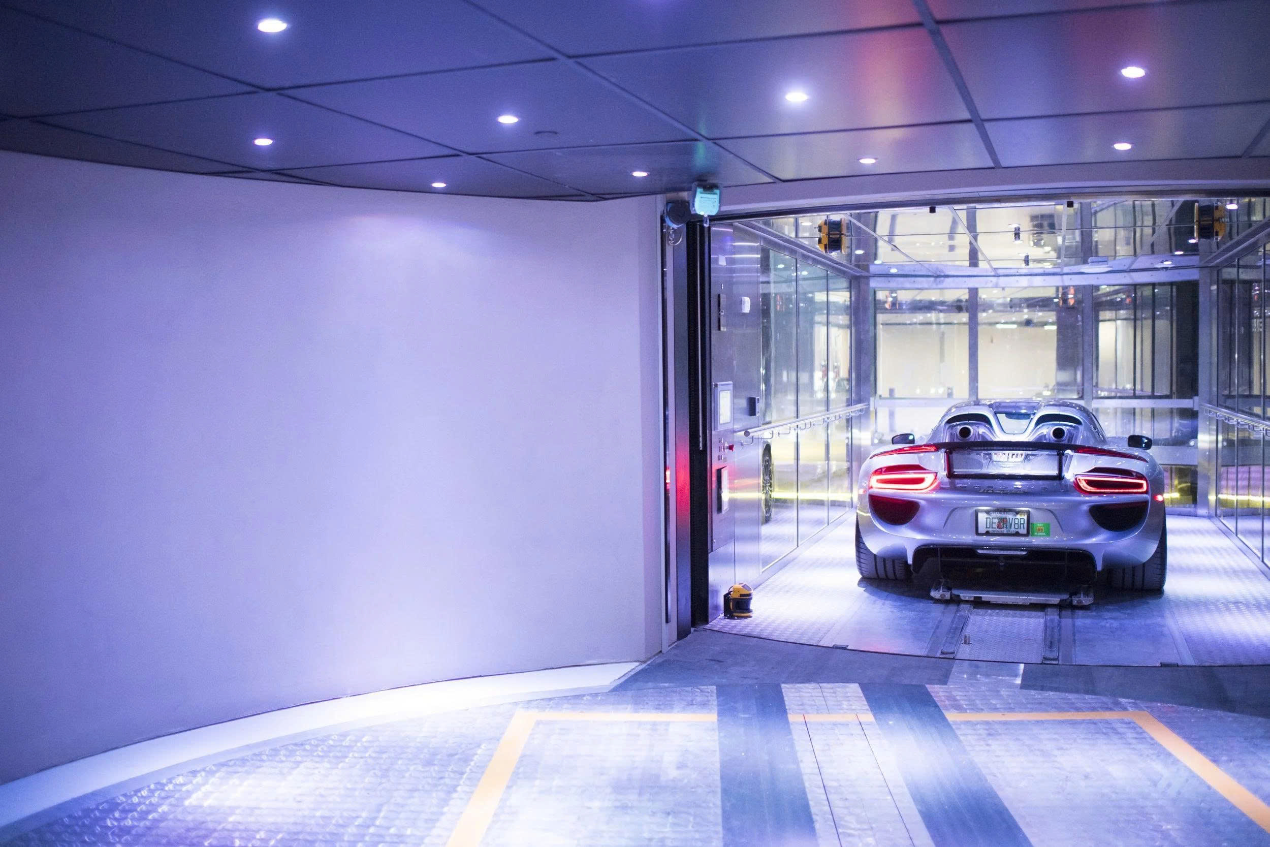 porsche-bentley-bugatti-va-duong-dua-moi-trong-the-gioi-xa-xi-26639152988465625634