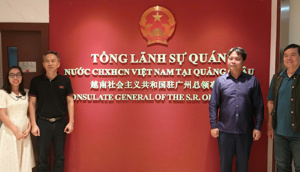 Tổng Lãnh sự quán Việt Nam tại Quảng Châu làm việc với đoàn công tác Hiệp hội Thang máy Việt Nam
