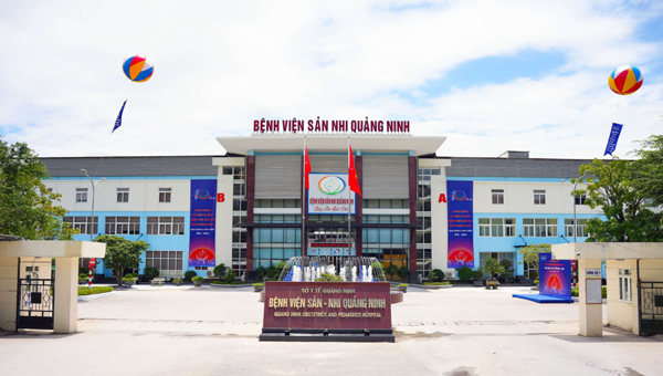 Quảng Ninh: Nhân viên thử việc tử vong trong hố thang máy bệnh viện