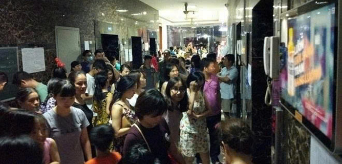 Thang máy - Phương tiện chở người trong giao thông đứng