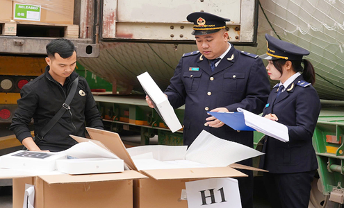 [Express] Customs Department: Goods not on the Risk List shall undergo customs procedures as usual.