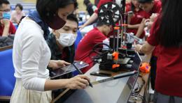 Fab Lab - Từ xưởng chế tạo của MIT đến 'lò đào tạo' nhân lực cho ngành thang máy Việt Nam Fab Lab - Từ xưởng chế tạo của MIT đến 'lò đào tạo' nhân lực cho ngành thang máy Việt Nam