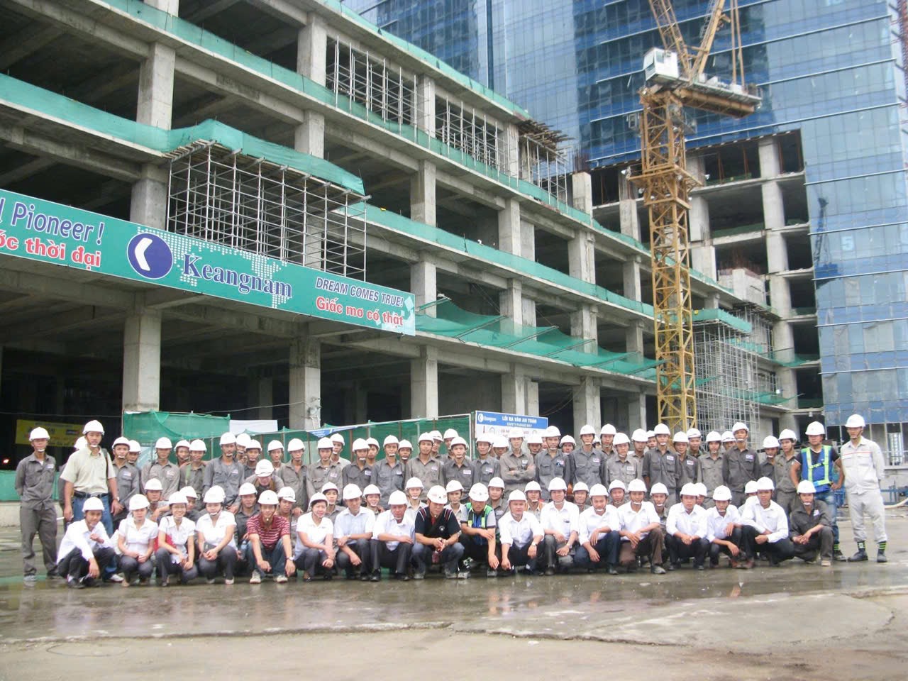Mọi thành công của Hanoel tại dự án Keangnam chính là kết quả nỗ lực của cả một tập thể, từ Nhà máy, các chuyên gia cao cấp của Hãng, các kỹ sư,cán bộ công nhân viên và các kỹ thuât viên của Hanoel.