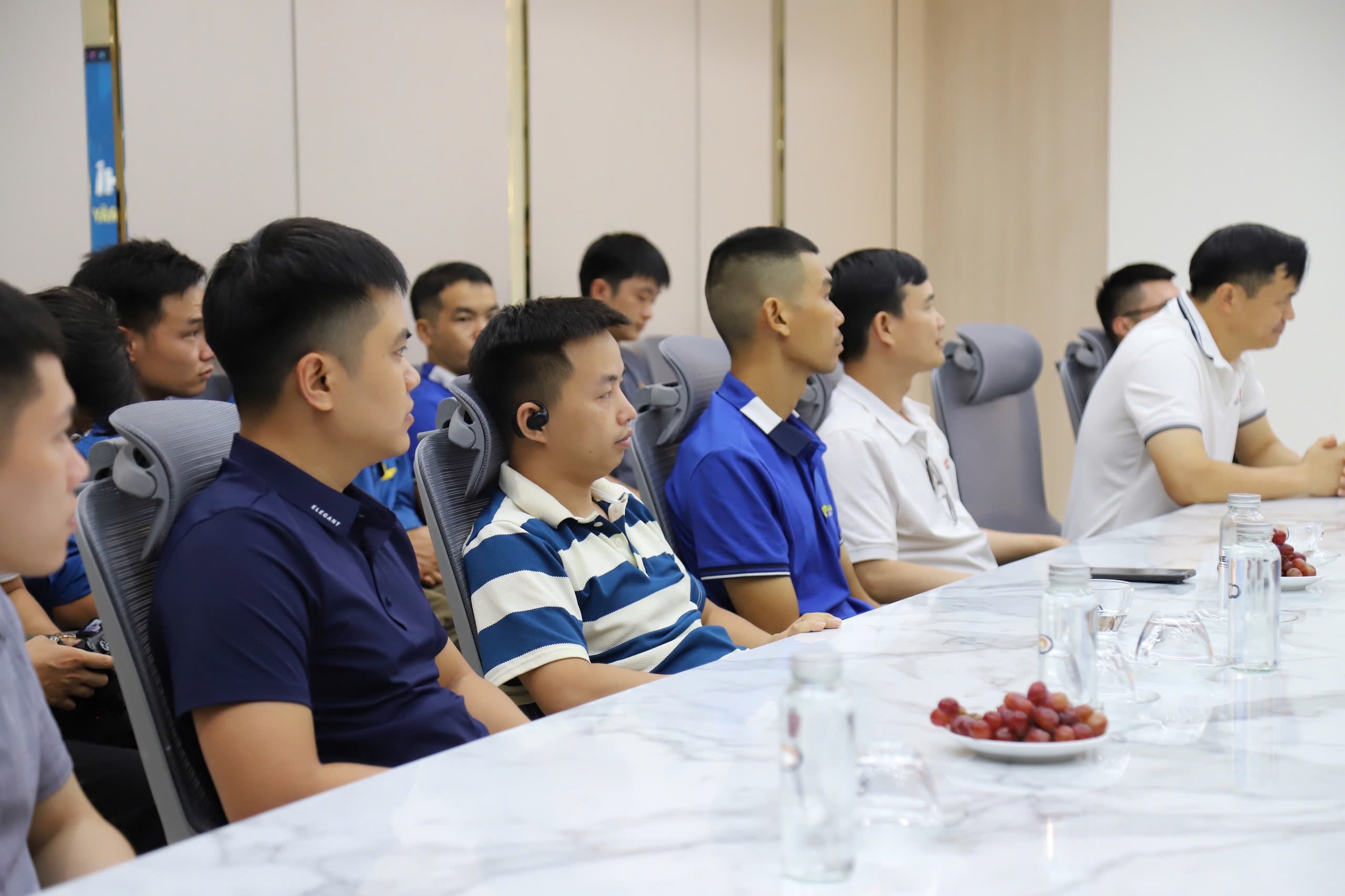 Các học viên Khoá Đào tạo Bảo trì Thang máy nâng cao Các học viên Khoá Đào tạo Bảo trì Thang máy nâng cao
