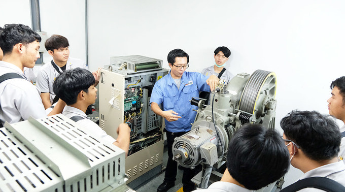 Một triệu thang máy vào năm 2045: Nhân lực ở đâu? Một triệu thang máy vào năm 2045: Nhân lực ở đâu?