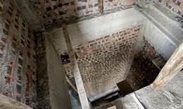 Hà Nội: Rơi xuống hố thang máy từ tầng 3, nữ công nhân nguy kịch Hà Nội: Rơi xuống hố thang máy từ tầng 3, nữ công nhân nguy kịch