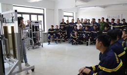 VNEA tập huấn cứu hộ thang máy cho cán bộ chỉ huy PCCC&CNCH Công an TP Hà Nội